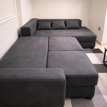 아파트 The Prism - Modern In Center 티라나