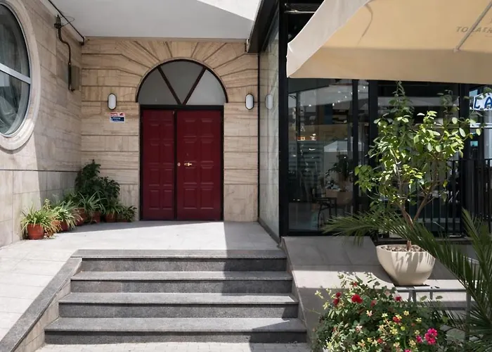 The Prism - Modern In Center * 티라나